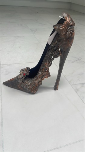Quirky metal stiletto - metal,