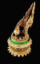 Thai ladies traditional dance