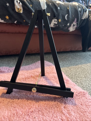 Small black wooden easel for - black,