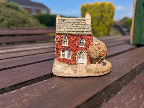 Lilliput lane holly cottage - lane,