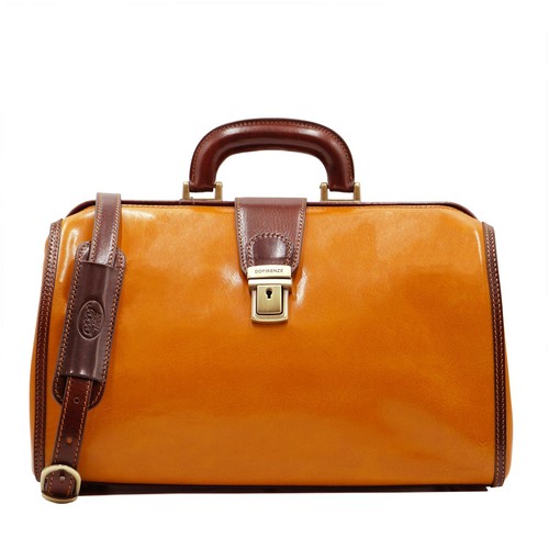 Minimal doctor bag with - doctor,
