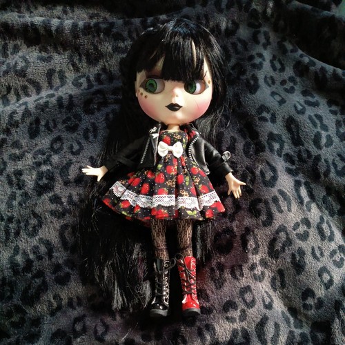 Customised factory blythe doll - factory,