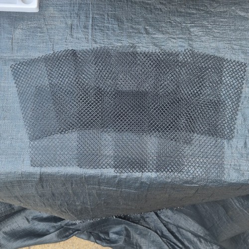 Black mesh sheet - black,
