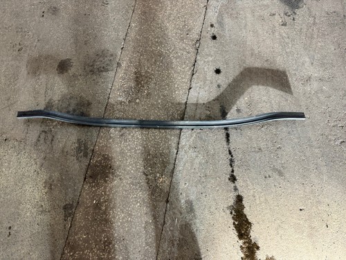 Clio 182 trophy - bonnet, rubber