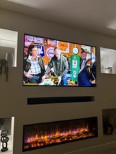 Samsung QE65095TATXXU  Smart TV - broke screen incl One connect box and cables  