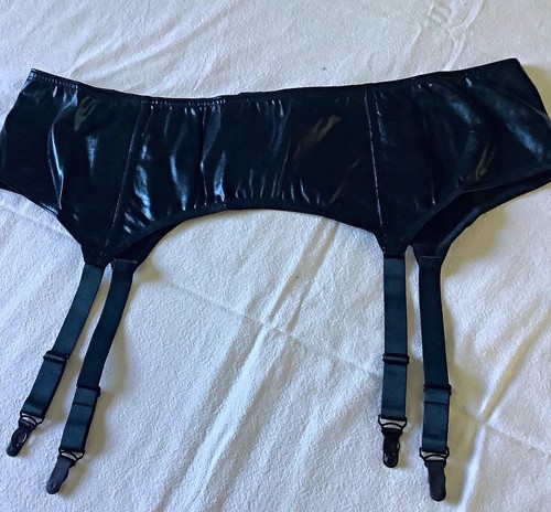 Lovehoney fierce wet - look, pvc