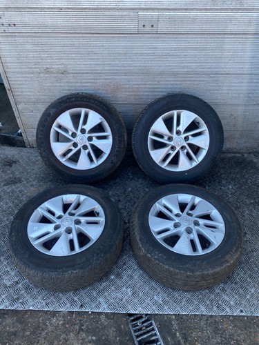 Toyota auris estate alloy - auris,