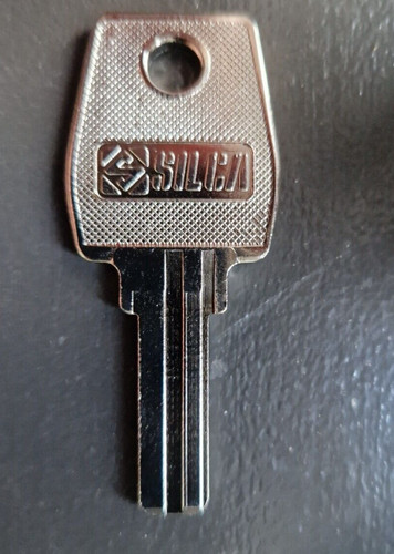 Caravan key blank eu21 eu24 - caravan,