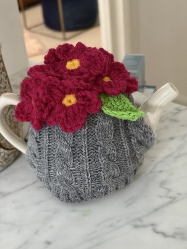 Handmade knitted tea cosy - handmade,