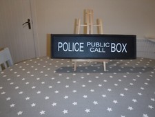 Who sign police - sign, call