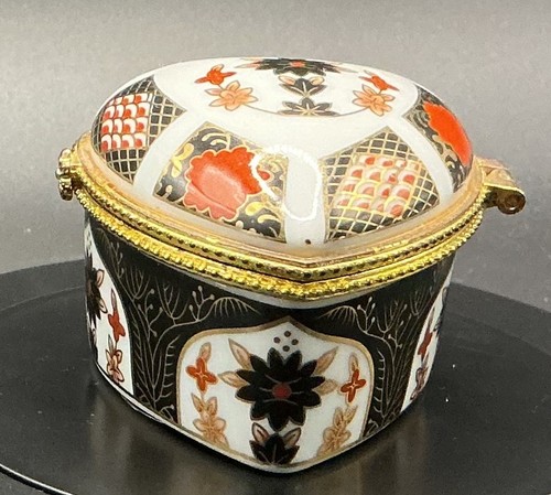 Roselle occ co imari - &, style