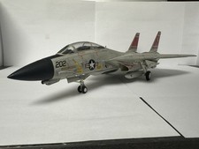 1/48 Built  F14 Tomcat - Superb condition. “Read Description”!