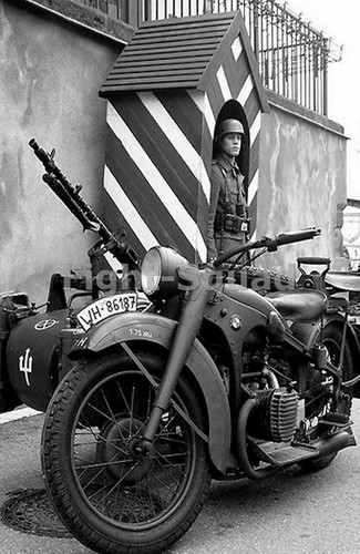 Ww2 picture photo bmw r75 - picture,