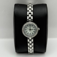 Working  Ladies Avon Silver Tone 22mm Quartz Watch New Battery 6.25 Inches