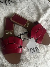 ZARA Size 4 Burgundy Red Flat