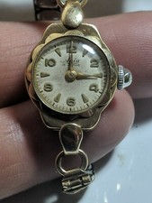 Avia Ladies 9ct Gold Watch