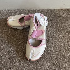 Nike Trainers  Womens Size UK 4 Air Rift pink