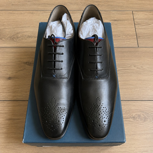 Brand new oliver sweeney - brand,
