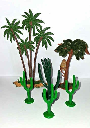 Britains painted plastic palm - plastic,