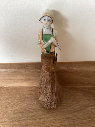Half doll crumb - doll,