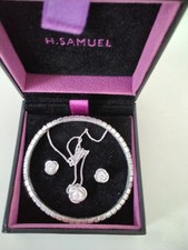 New & Unused 925 Silver Boxed Set Matching Jewellery,  Originally From H Samuel