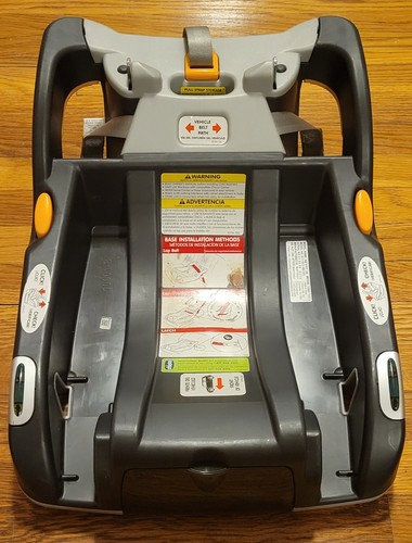 Chicco car seat - seat, base