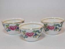 3 Royal Doulton Booths