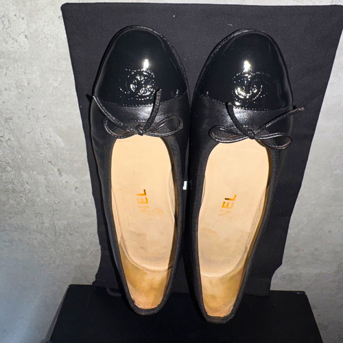 Chanel black leather - chanel,