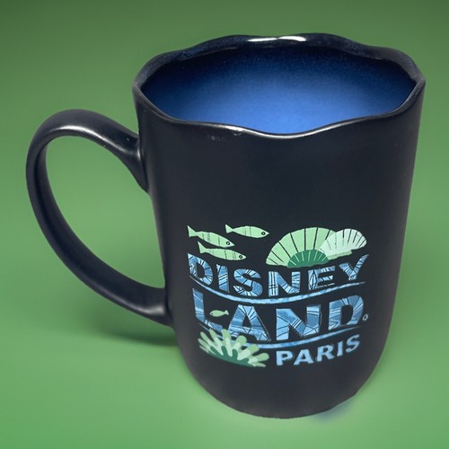 Turtle crush mug disneyland - turtle,