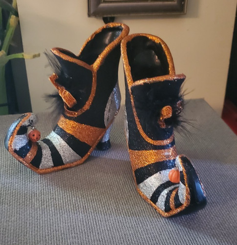 Pair glitter witch shoes - glitter,