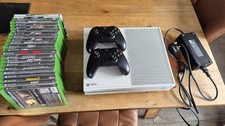 Xbox One White Edition + 22