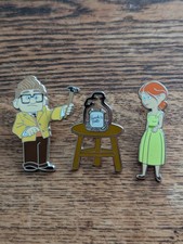 2021 Disney Pixar UP Carl & Ellie Paradise Falls Money Jar 3 Pin Set Moving Arm