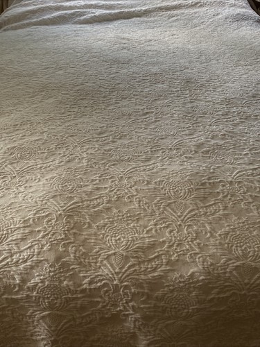 Vintage heavy maltese - heavy, damask