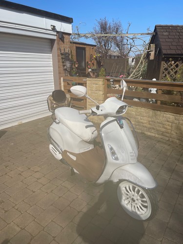 Vespa 50cc justin bieber - vespa,