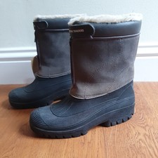 Men's Cotton Traders fur lined snow/hiking boots 10. Brand new and unworn.