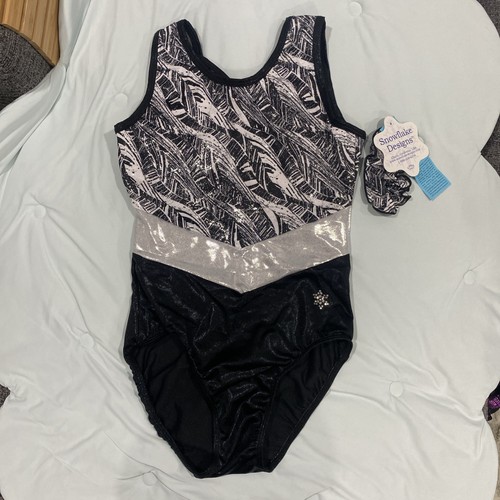 Nwt snowflake designs - snowflake, girls