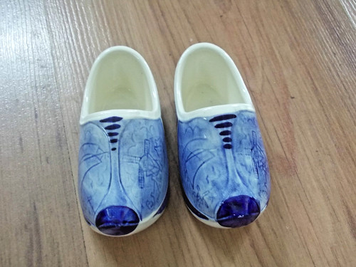 Vintage pair delfts - pair, of