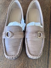 M and S Footglove Size 5 Beige