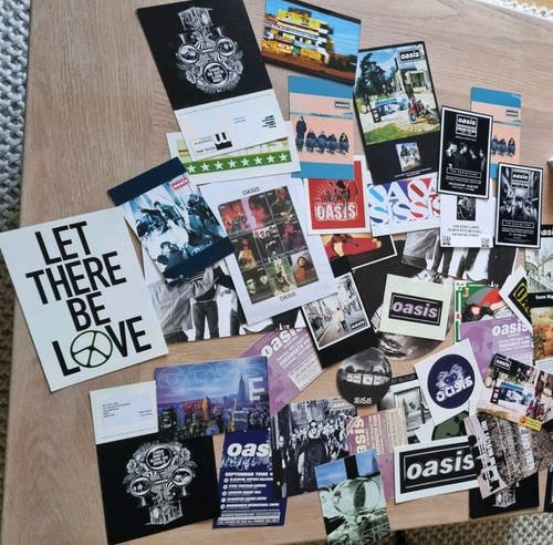 Oasis job lot memorabilia - lot,