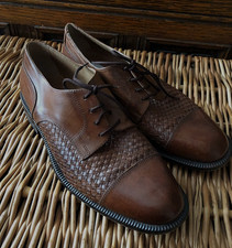TRICKERS International ~ tan