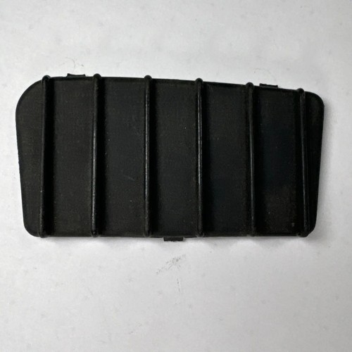 Left cover air inlet - inlet,