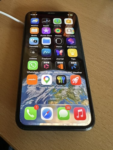 Apple iphone pro - iphone,