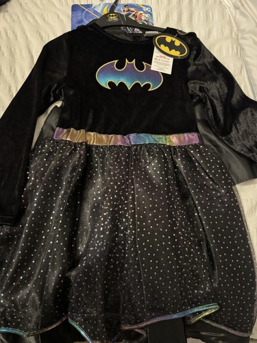 Bat girl dressing costume - dressing, up