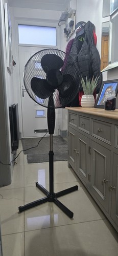16in white black pedestal - black,