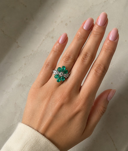 Elegant vintage style - elegant, emerald