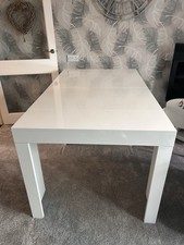 WHITTMAN High Gloss White Extendable Table