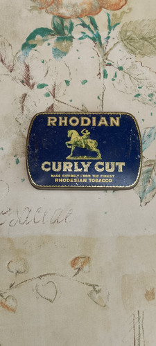 Vintage rhodian curly cut