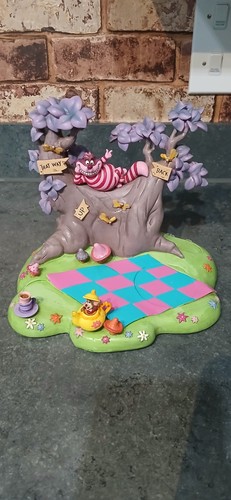 Very rare disney alice - very, in
