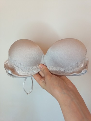 Ladies used white silky - white,