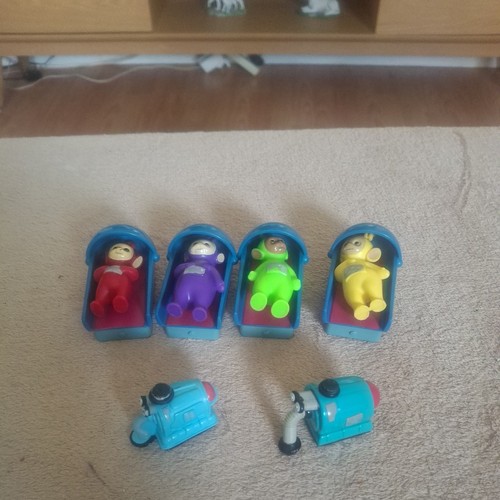 Teletubbies figures and - x4,